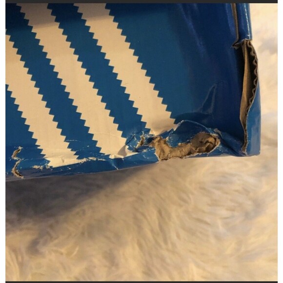 New ADIDAS Size 8 Nmd_R1 Primeblue Women’s White Metallic Sneakers - Picture 6 of 7